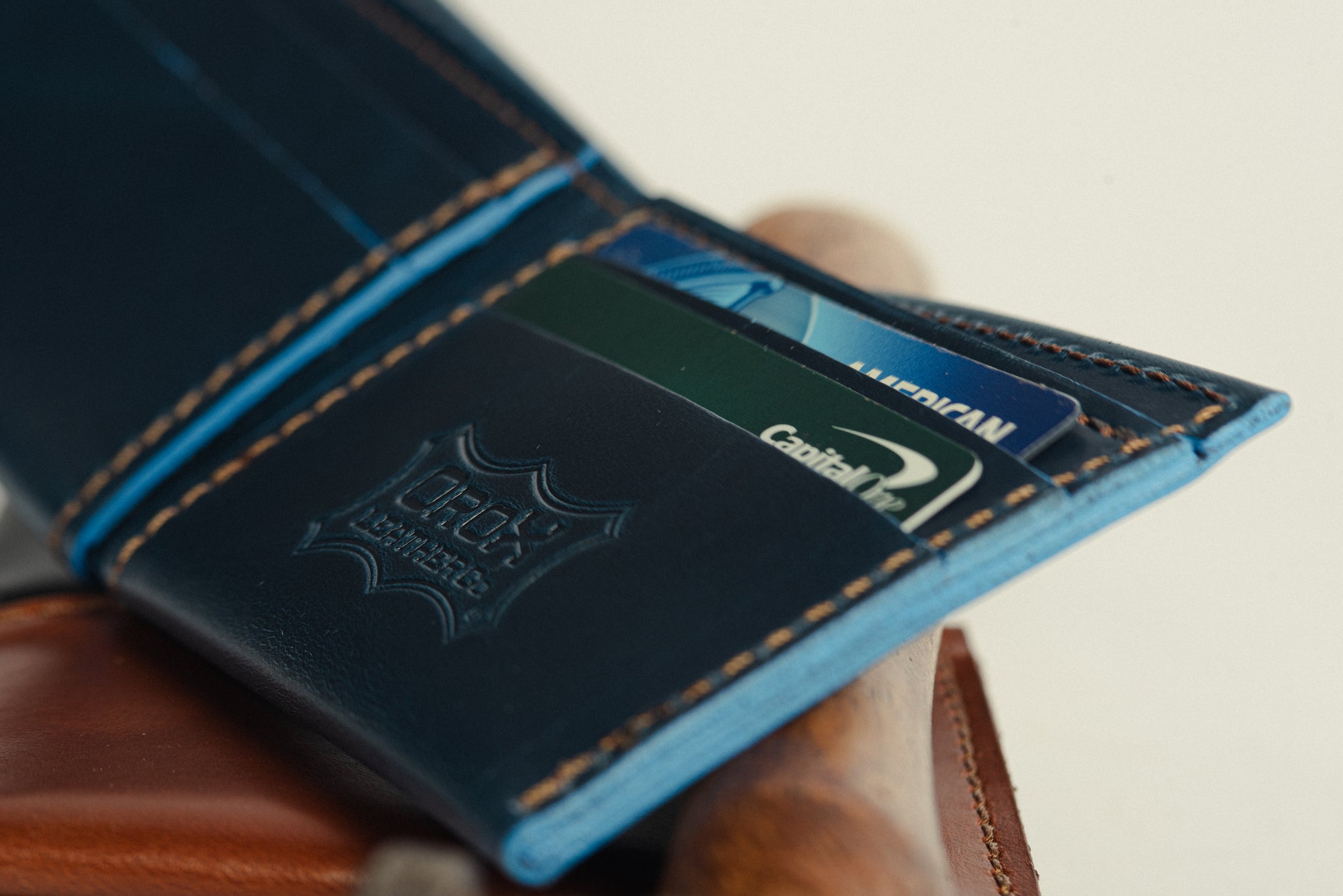 Classic Bifold – Orox Leather Co.